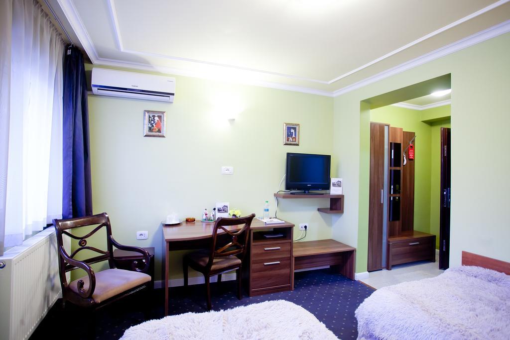 Hotel Parc Tecuci Ngoại thất bức ảnh